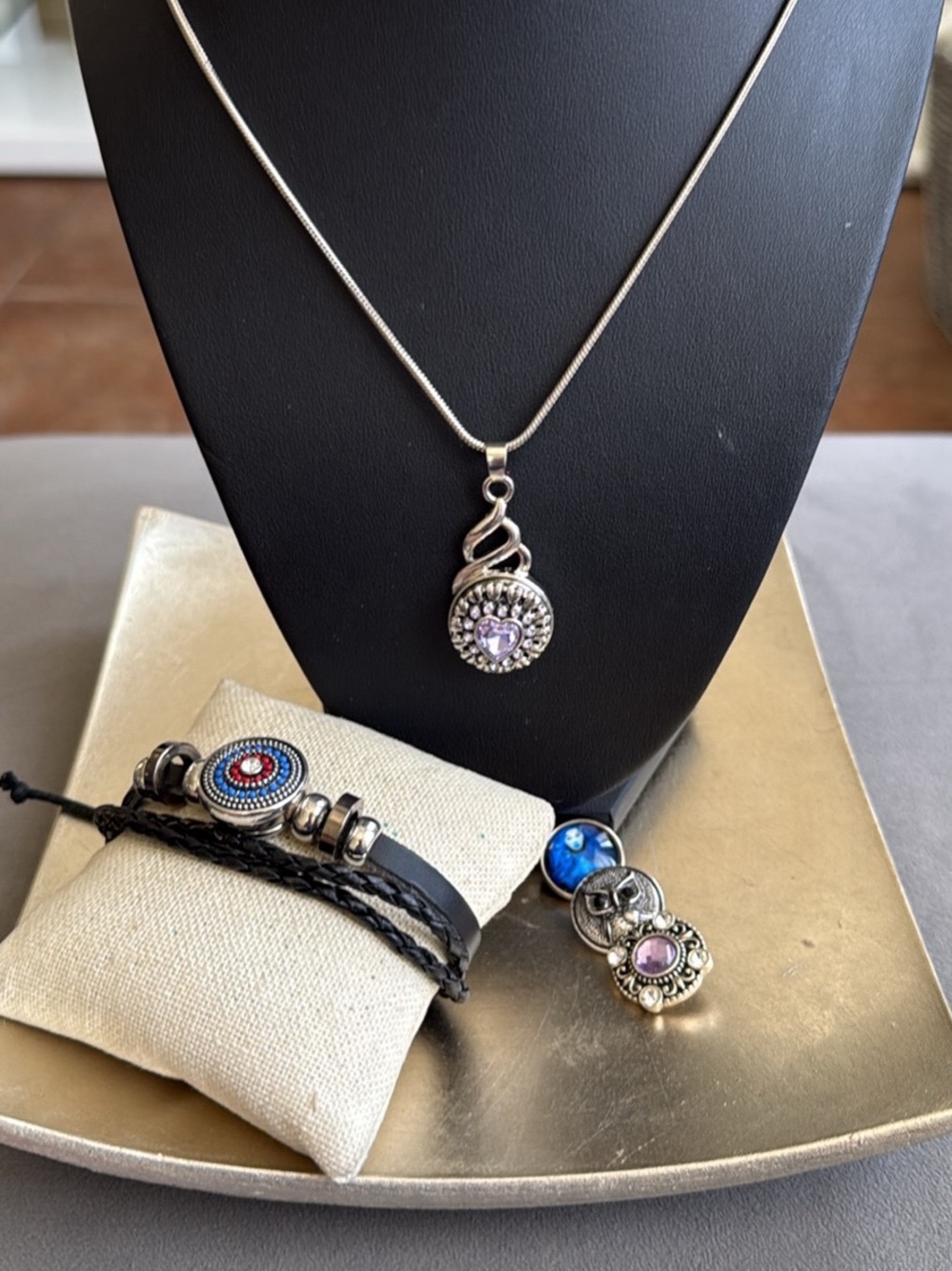 Ginger Snaps Interchangeable Jewelry Set Silver Necklace Black Bracelet 5 Snaps